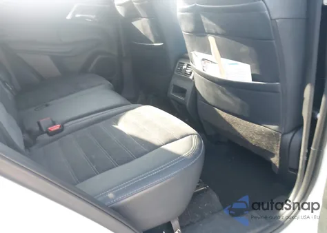 2024 Mitsubishi Outlander Se 2.5 2Wd z USA, uszkodzony, nr VIN JA4J3VA83RZ043098